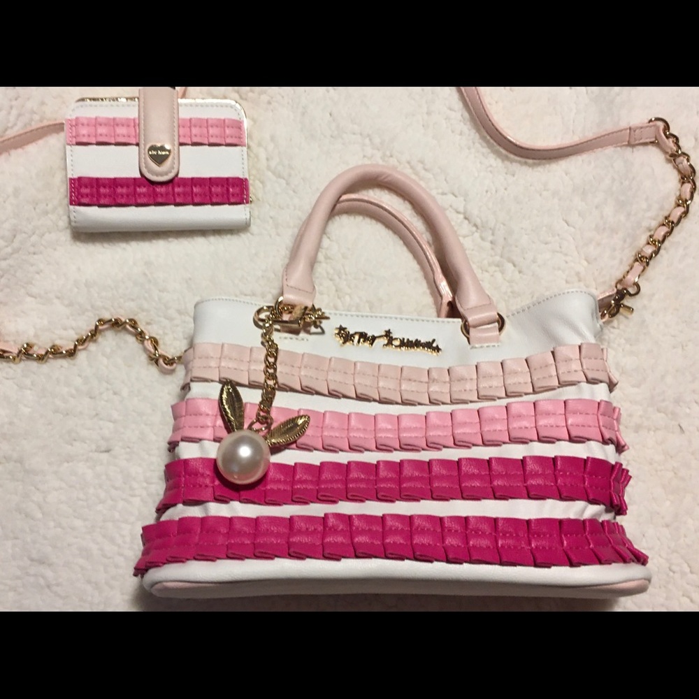 🐰Betsey Johnson Pleats & Thank You Satchel/Wallet